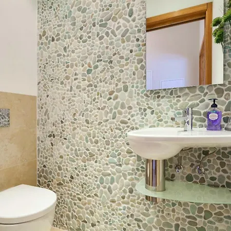 Villa Almancil Sleeps 8 Pool Air Con Wifi Ferrarias (Loule)